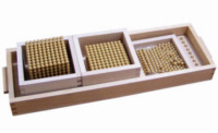 Neunerspiel goldenes Perlenmaterial
